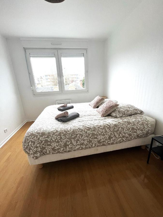 Charmant Appartement Proche Centre Ville 랭스 외부 사진
